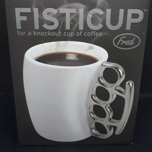 NIB Fisticup brass knuckles handle coffee mug